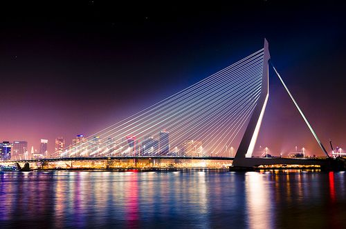 Erasmus Bridge Foto by Philippe Lejeanvre